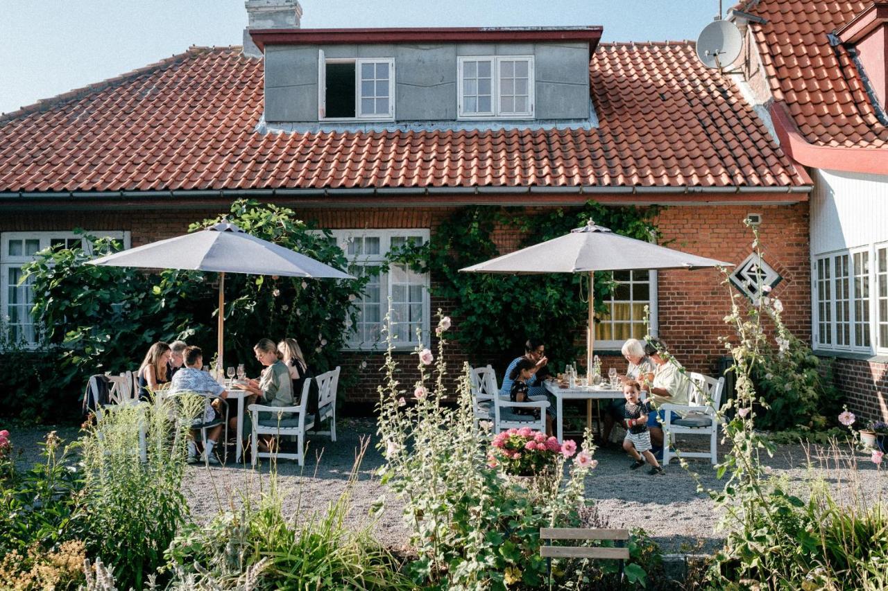 Langebjerg Pension & Spisested 알링에 외부 사진