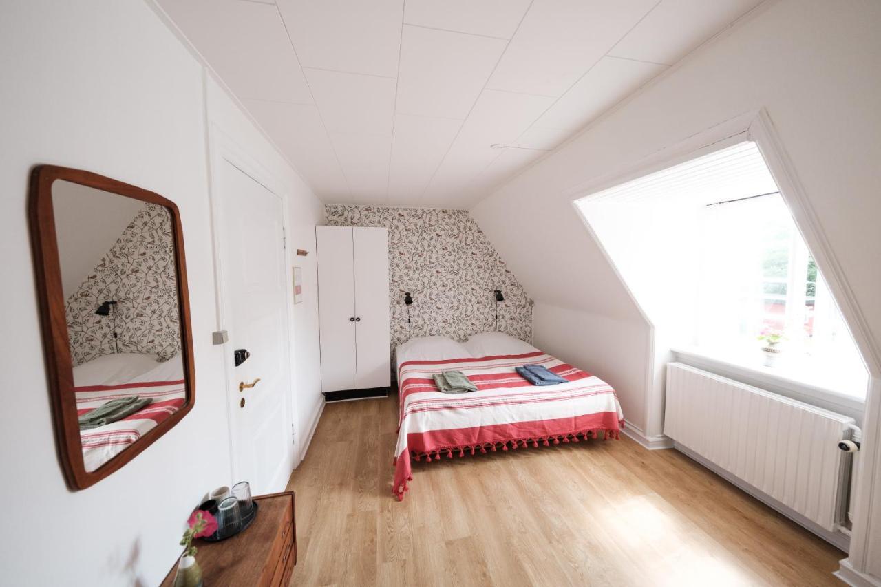 Langebjerg Pension & Spisested 알링에 외부 사진