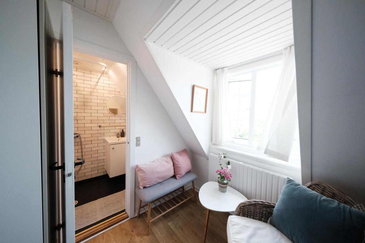 Langebjerg Pension & Spisested 알링에 외부 사진
