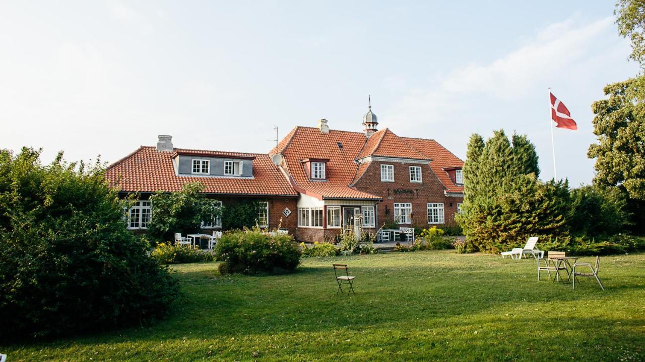 Langebjerg Pension & Spisested 알링에 외부 사진